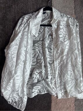 Zara White Sheer Jacquard Leaf Blouse